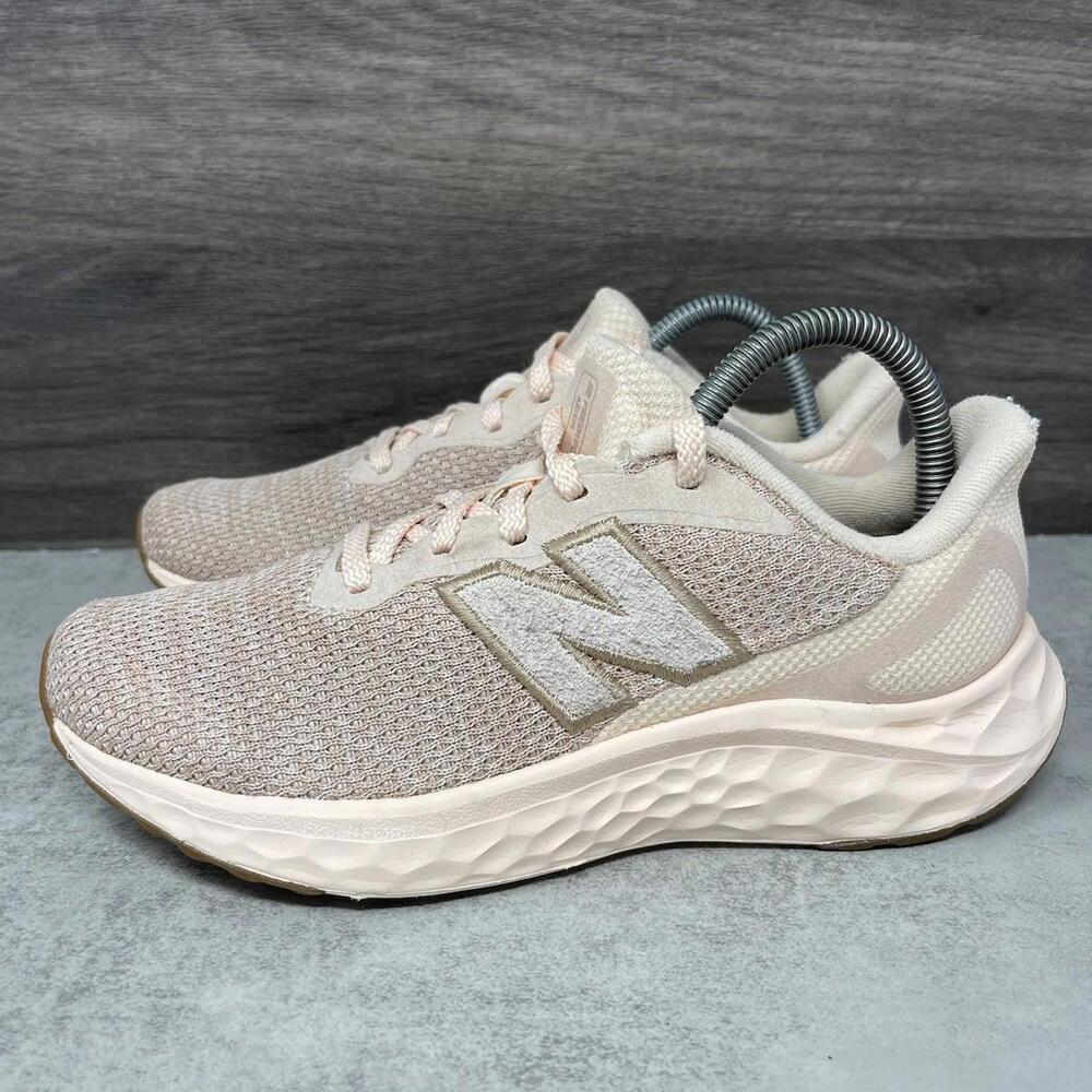 New Balance Fresh Foam Arishi V4 Womens Size 7 Running Shoes Sneakers